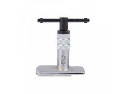 Приспособление для разжатия тормозных механизмов мотоциклов