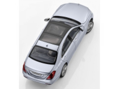 Модель Mercedes-Benz S-Class, Saloon, Diamond Silver Metallic, 1:18 Scale, артикул B66962299